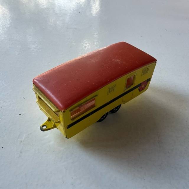 LESNEY MATCHBOX MB57B DkYellow ECCLES CARAVA...