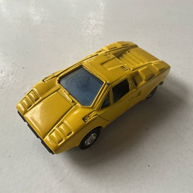 Lamborghini Countach Yellow Shinsei Jet Mach...