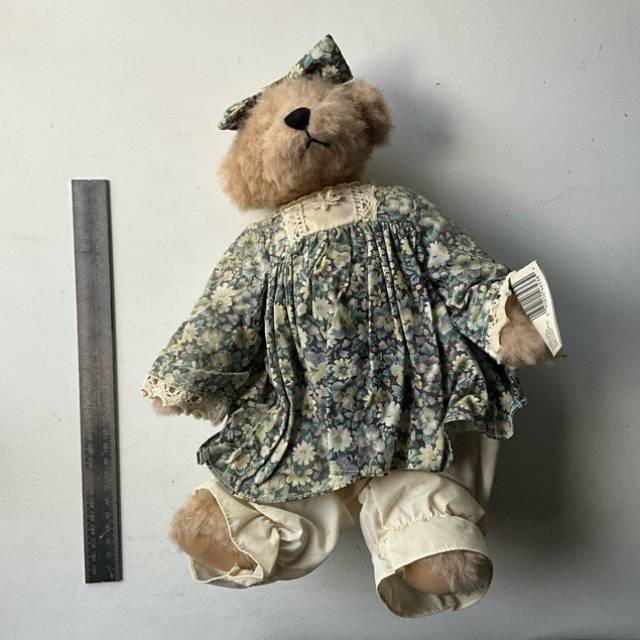 Cottage Collectibles BY GANZ (Mary Ann) 1999...