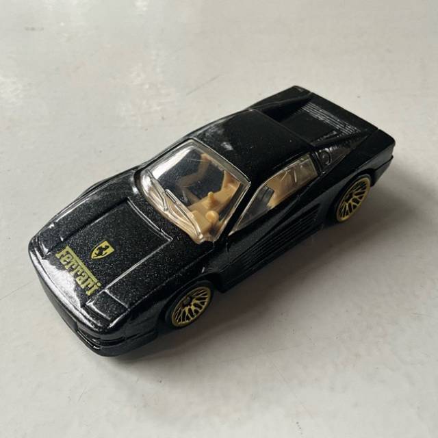 HL 1986 Ferrari Testarossa Black Tan Interio...