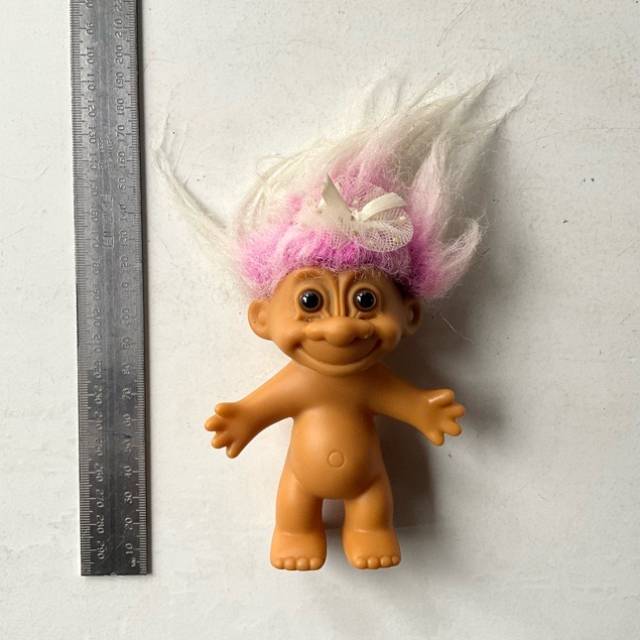 Troll RUSS Pink and white Hair with White Bo...