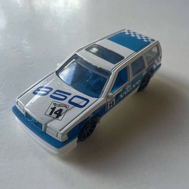 HL Volvo 850 Estate White (14) GHB52 2019 Ma...