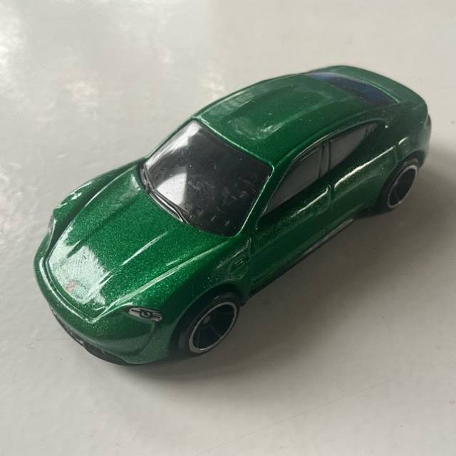 HL Porsche Taycan Turbo S Green 2020 GML43 M...