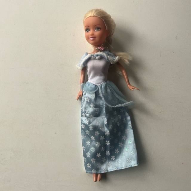 Zuru Doll - Blonde Hair, Blue eyes, Blue Dre...