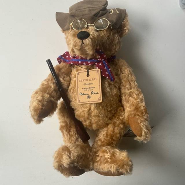 Robin Rive - Theodore Limited Edition 102:30...