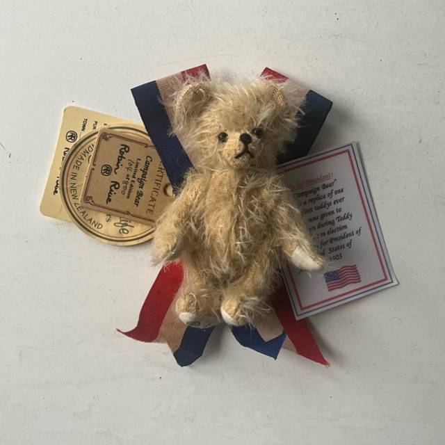 Robin Rive - Campaign Bear Limited Edition (...