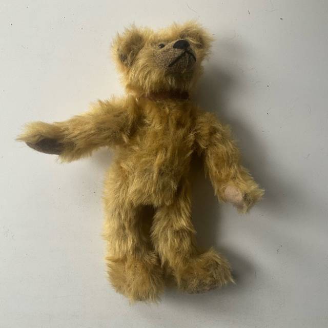 Russ Bernie Co - Colby No 992 (32cm Height)...