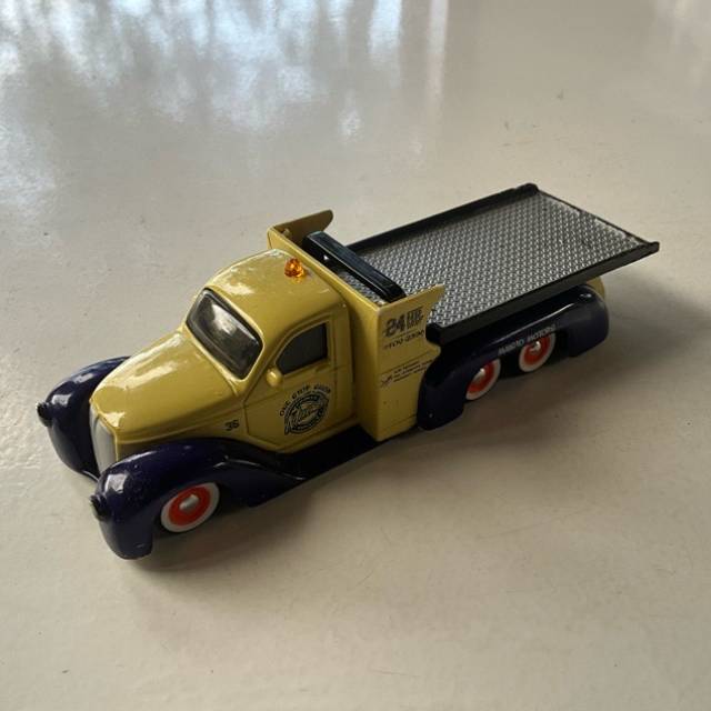 MAISTO - Missile Tow Flatbed Truck (Transpor...