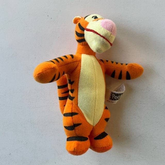 Winnie the Pooh (Tigger) Disney (17cm Height)