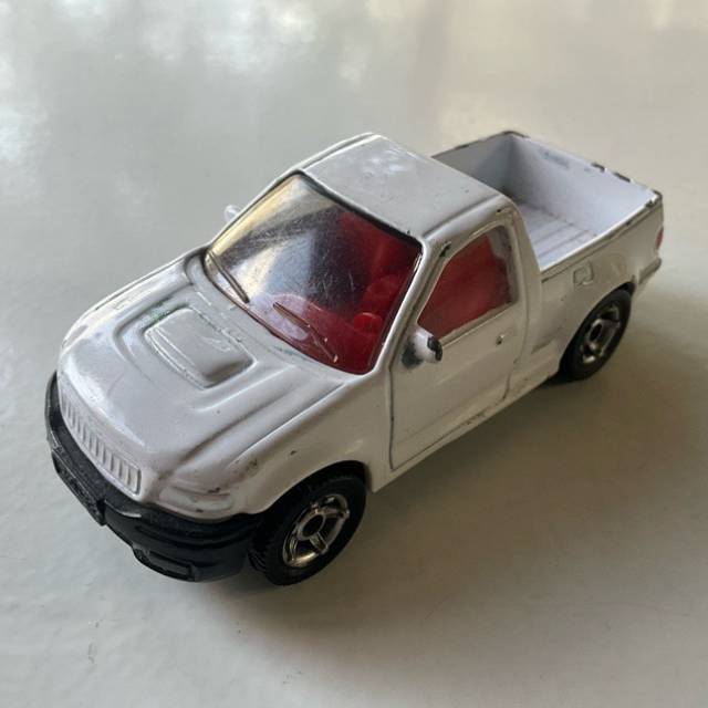 SIKU - RANGER 2569 White