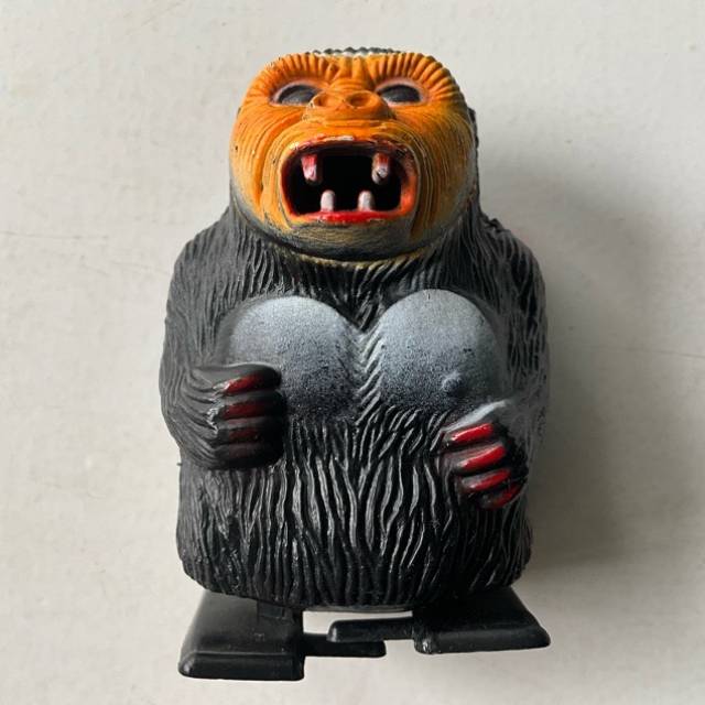 King Kong Gorilla Ape Wind Up Walking Sparki...