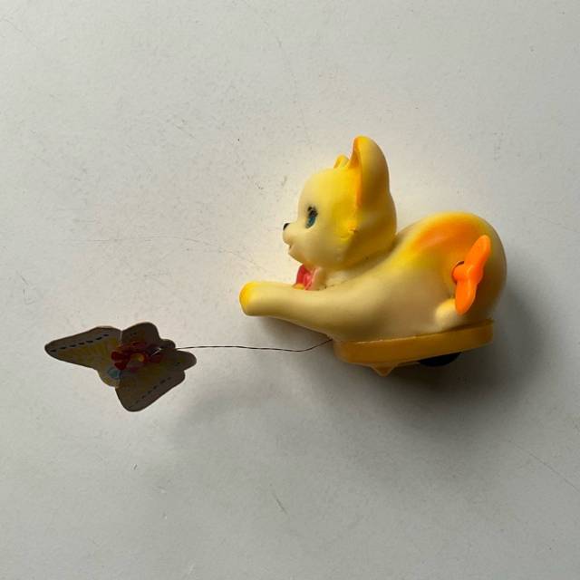Yazaki Wind-Up Toy 1054 Rubber Kitten Chasin...
