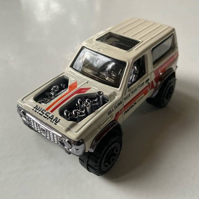 HL Nissan Patrol Custom White HKG23 2022 Mal...