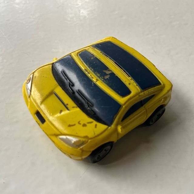 Phat Boyz - Yellow Sports Car