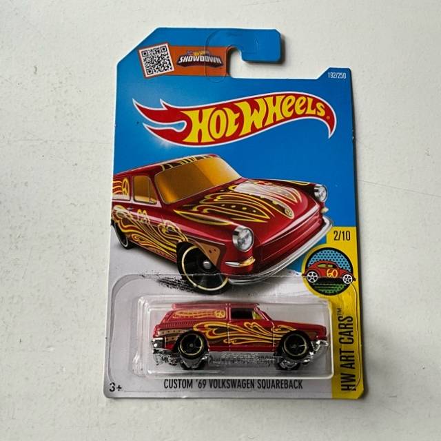 HW CUSTOM ‘69 VOLKSWAGEN SQUAREBACK Red HW...