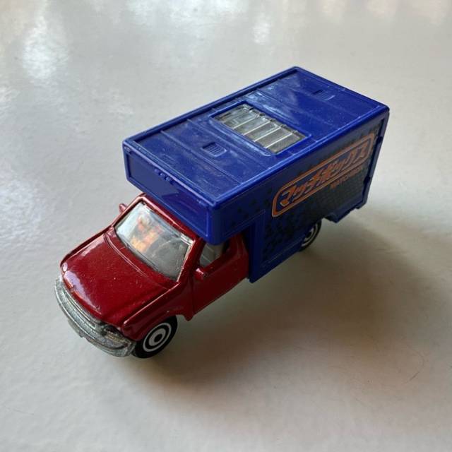 MB Moving Truck MB763 2008