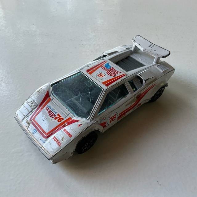 Burago - LAMBORGHINI COUNTACH 5000 S White 1...