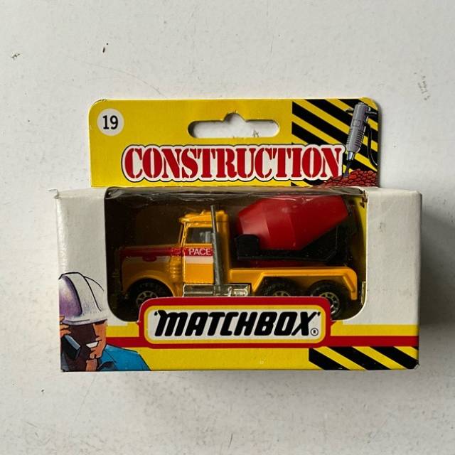 MB 19 (CONSTRUCTION) PETERBILT CEMENT TRUCK...