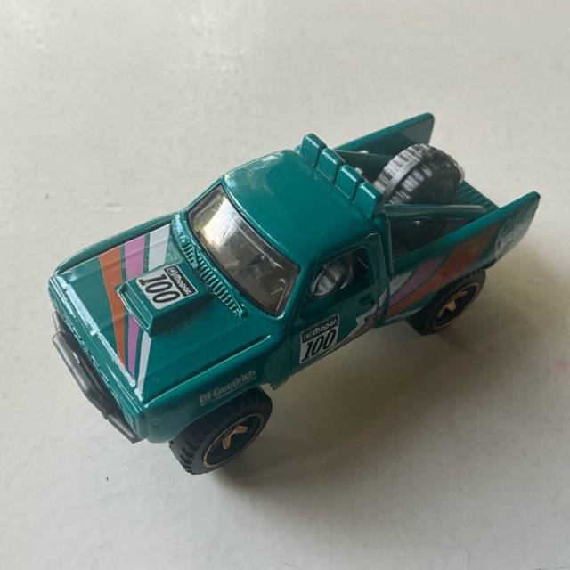 HL ‘87 DODGE D100 Green (100) FJV65 2017 M...