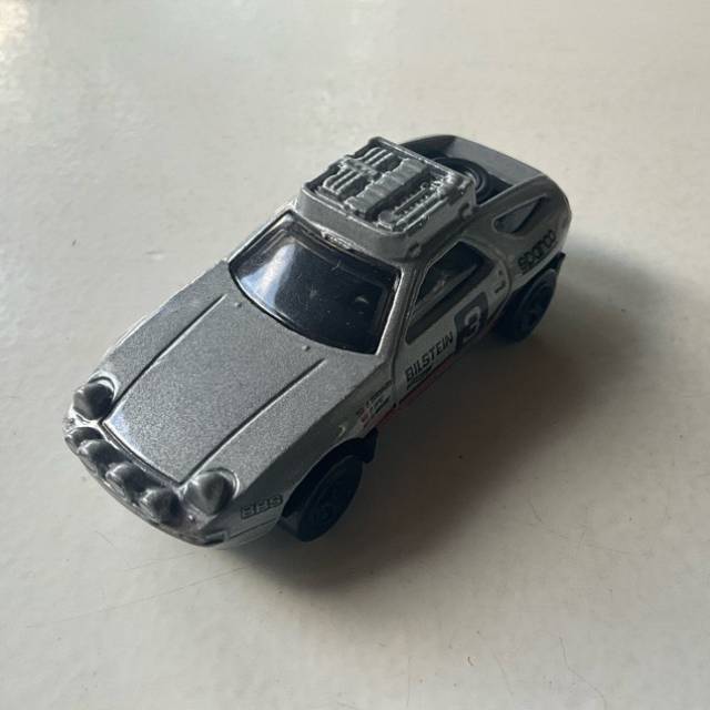 HL Porsche 928S Safari Grey (3) 2023 Malaysia