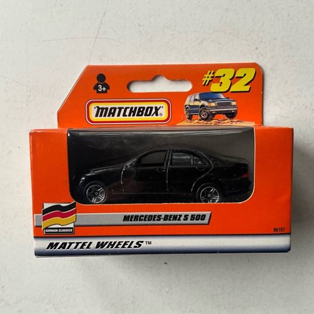 MB 32 MERCEDES-BENZ S 500 Black 1999 (LYL 181)