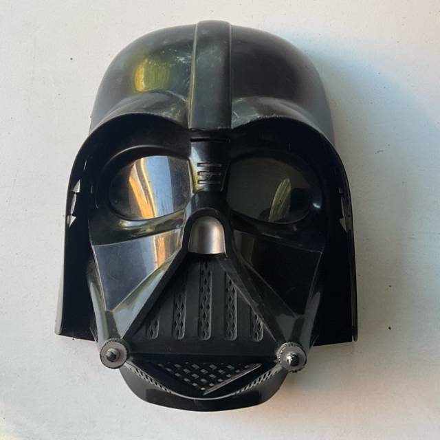 Star Wars Darth Vader Electronic Helmet Mask...