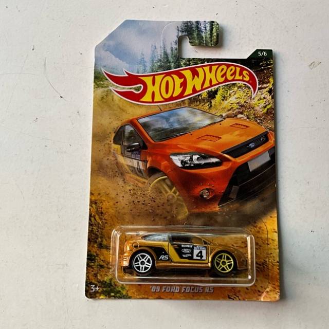 HW ‘09 FORD FOCUS RS Gold (4) No 5