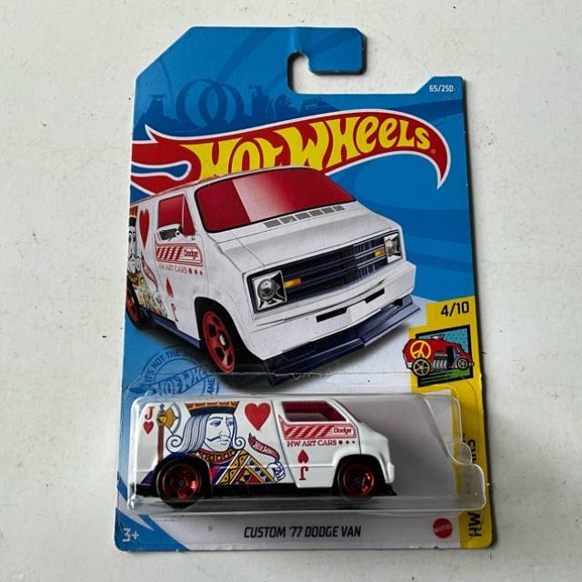 HW CUSTOM ‘77 DODGE VAN White (KING) HW AR...