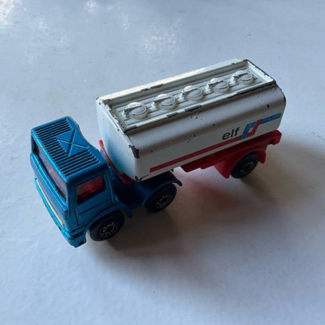 MB ARTICULATED TANKER Blue and Red (ELF) PET...