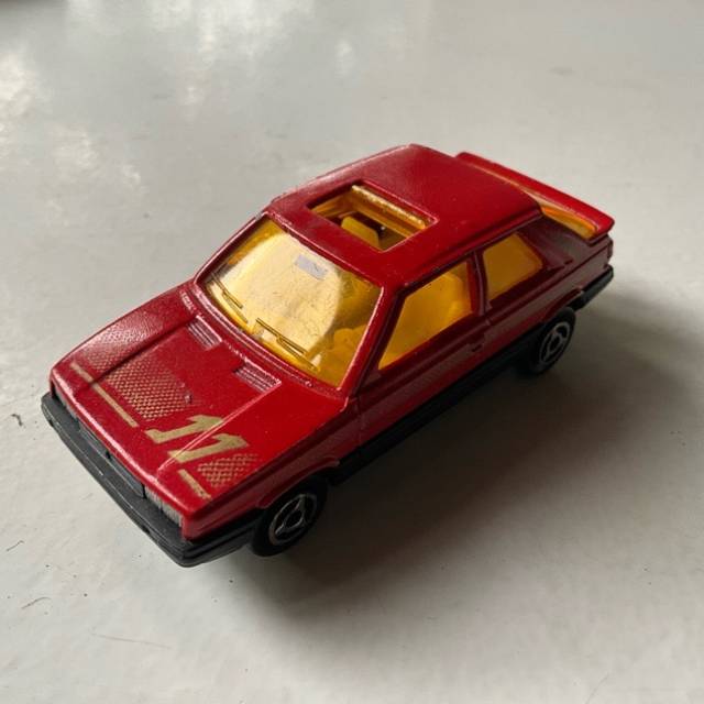 MAJORETTE - RENAULT 11 Red No 275