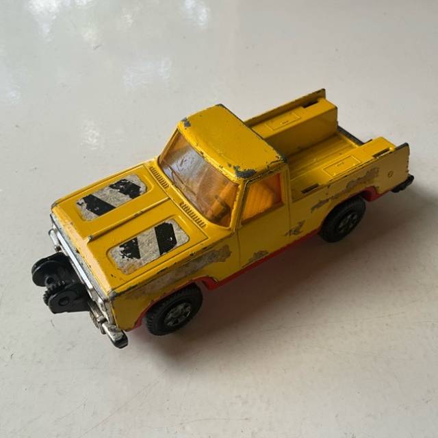 MB SUPERKINGS PLYMOUTH TRAIL BUSTER Yellow a...