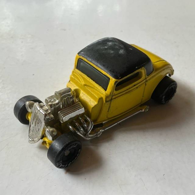 Matchbox 36 Ford Coupe Yellow