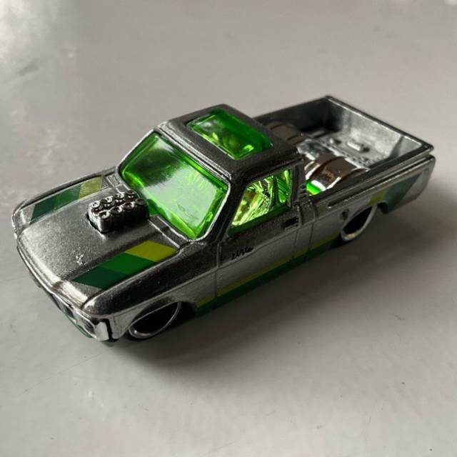 HL Custom ‘72 Chevy LUV ZARMAC Silver 2015...