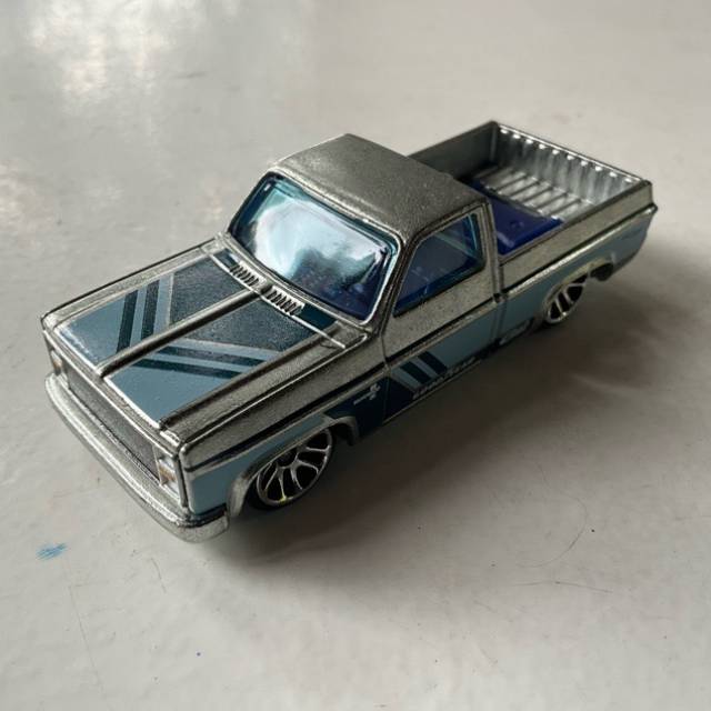 HL ‘83 Chevy Silverado Silver ZAMAC 2014 T...