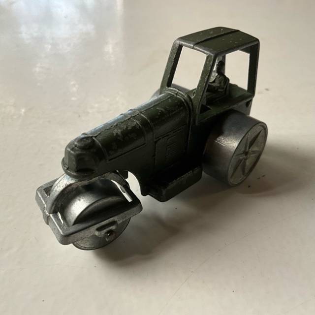 Fun Ho - Aveling Road Roller No 37 (Army Pio...