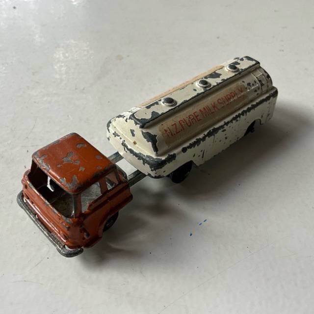 Fun Ho - Articulated Milk Tanker 95mm 1967 -...