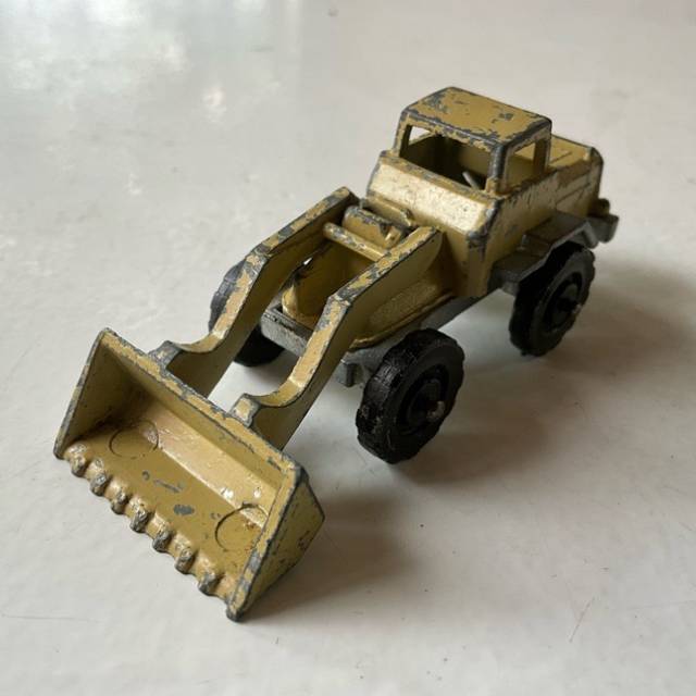 Fun Ho Tractor Shovel No 54 72mm 1972 - 1982
