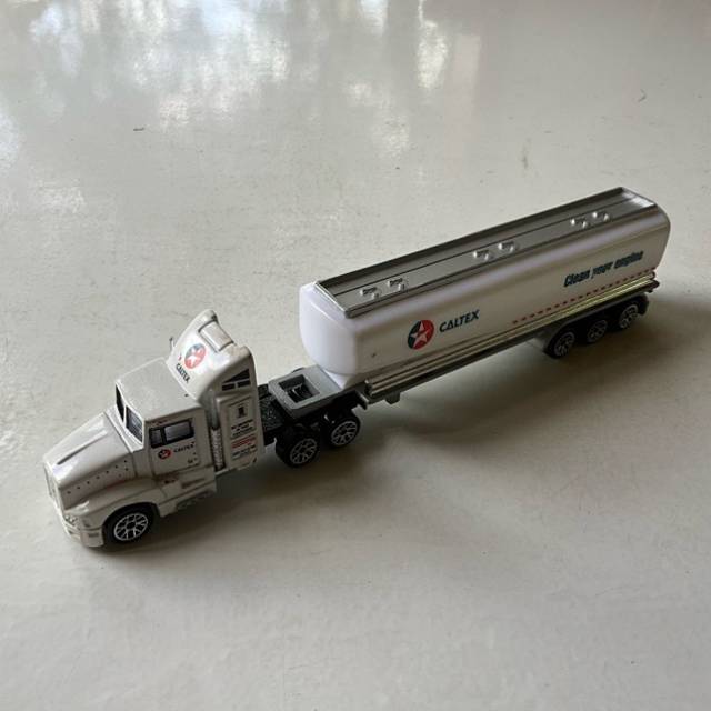 Real Toy - CALTEX Petrol Tanker Truck