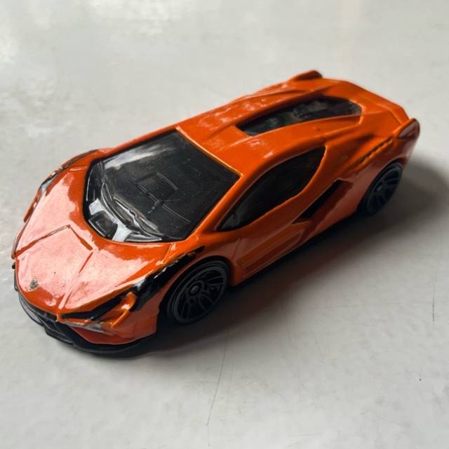HL Lamborghini Sian Orange FKP37 HCT08 2021...