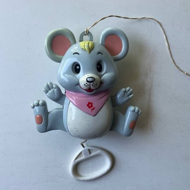 Musical Mouse 1970s (Row Row your Boat)