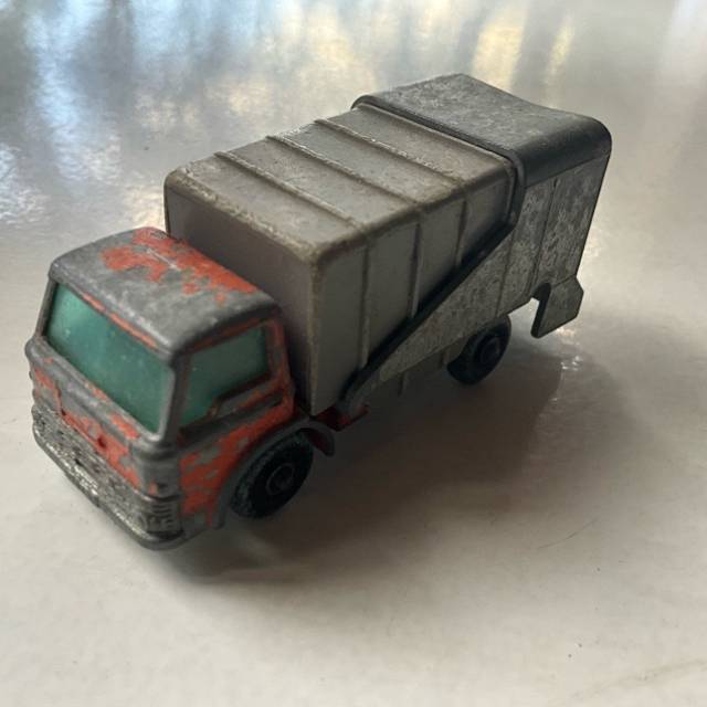 MB FEFUSE TRUCK No 7