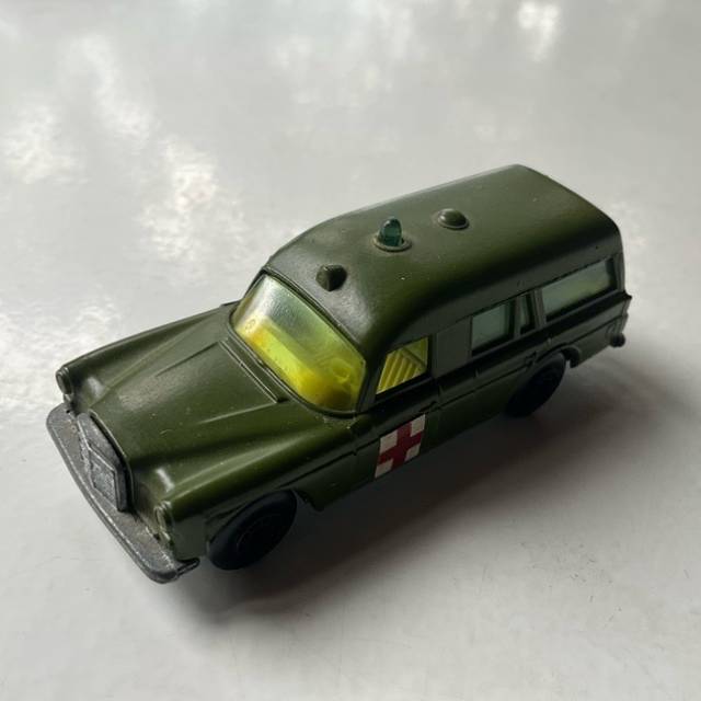 MB SUPERFAST MERCEDES BENZ BINZ AMBULANCE AR...