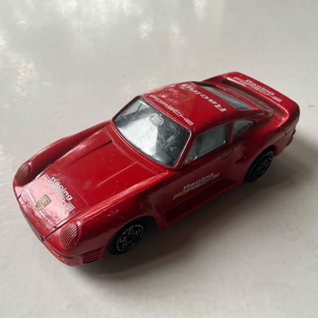 Burago 4161 Porsche 959 - 143 Scale