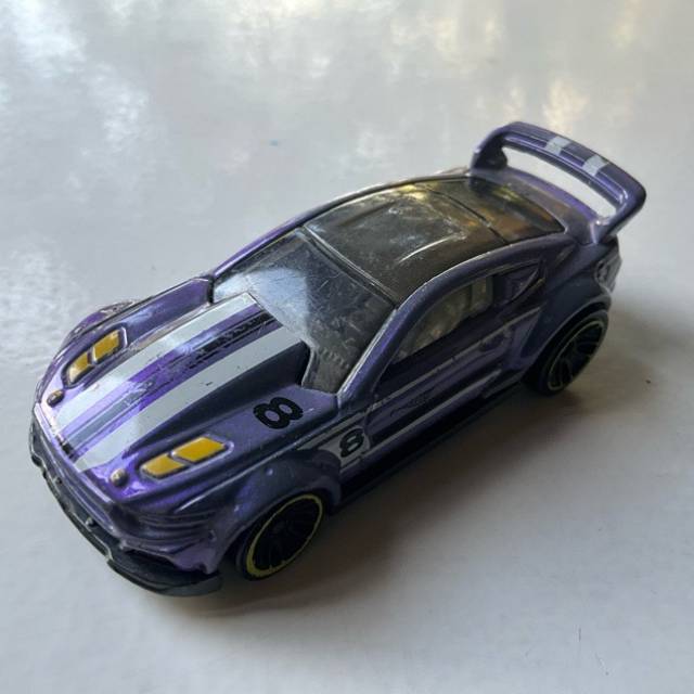 HL custom ‘15 Ford Mustang Purple (8) CFH0...