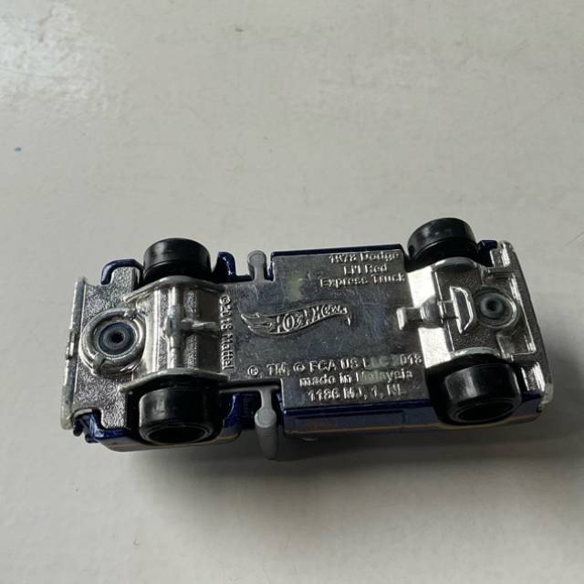 vintagetoy_52184.jpg