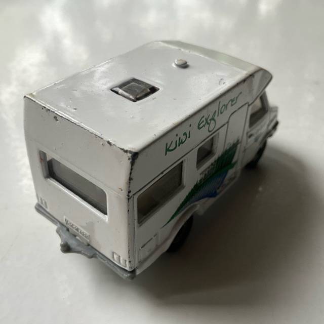 vintagetoy_52239.jpg