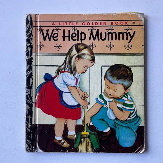 Golden Book - We Help Mummy 194