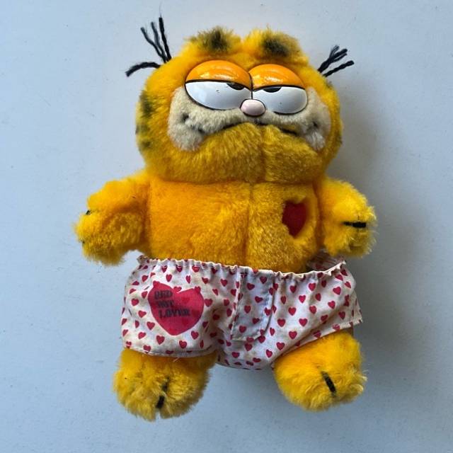 Garfield Plush Red Hot Lover Dakin 1981 7”...