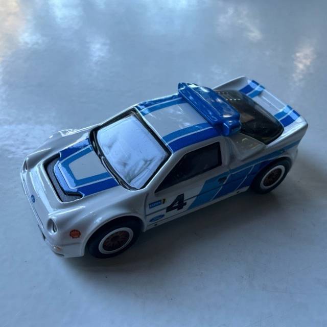 HL Premium Ford RS200 White (4) GJP91 2019 T...