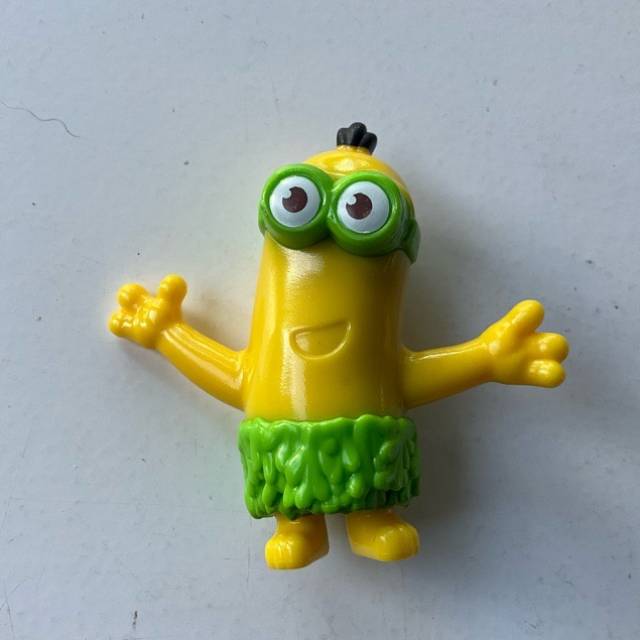 McDonalds 2019 Minion Despicable Me Gru Kevi...